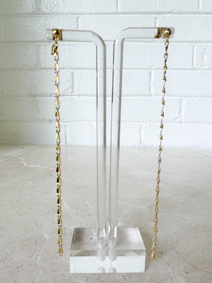 dainty chain drop