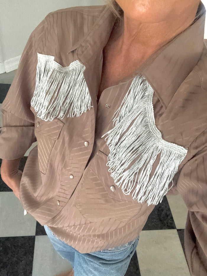 pearl snap brown w/silver fringe