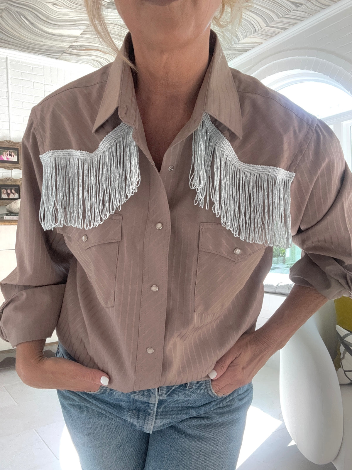 pearl snap brown w/silver fringe