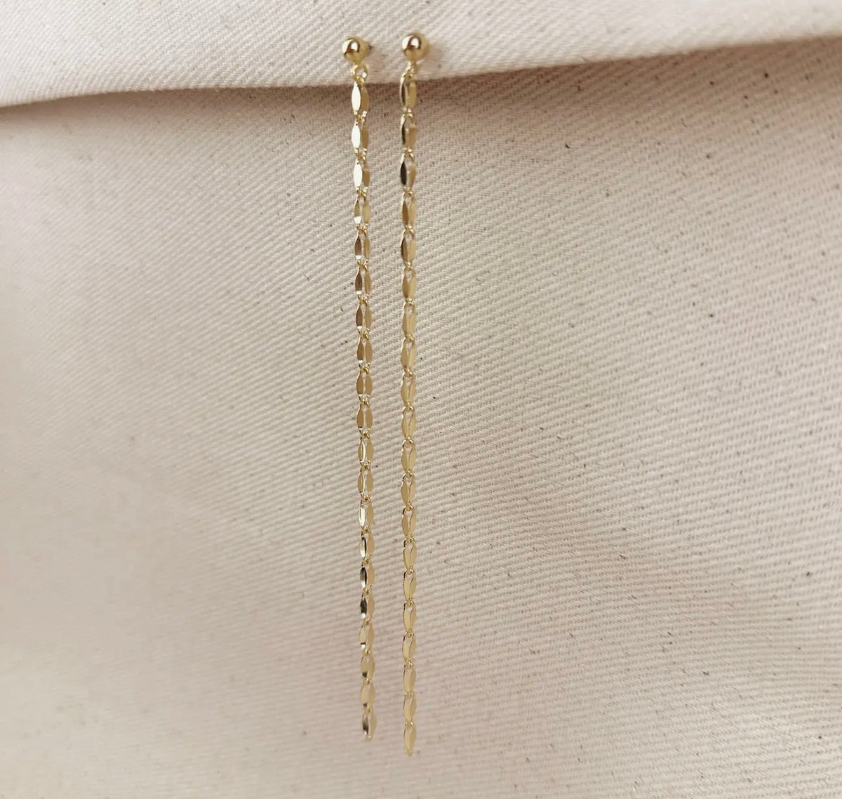 dainty chain drop